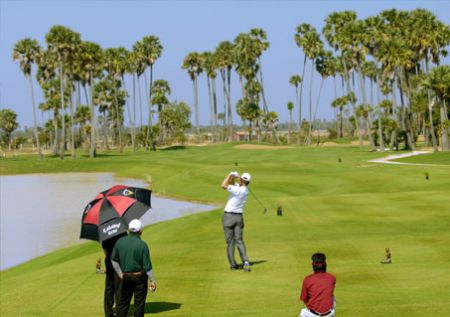 Nick Faldo opens first course in Cambodia